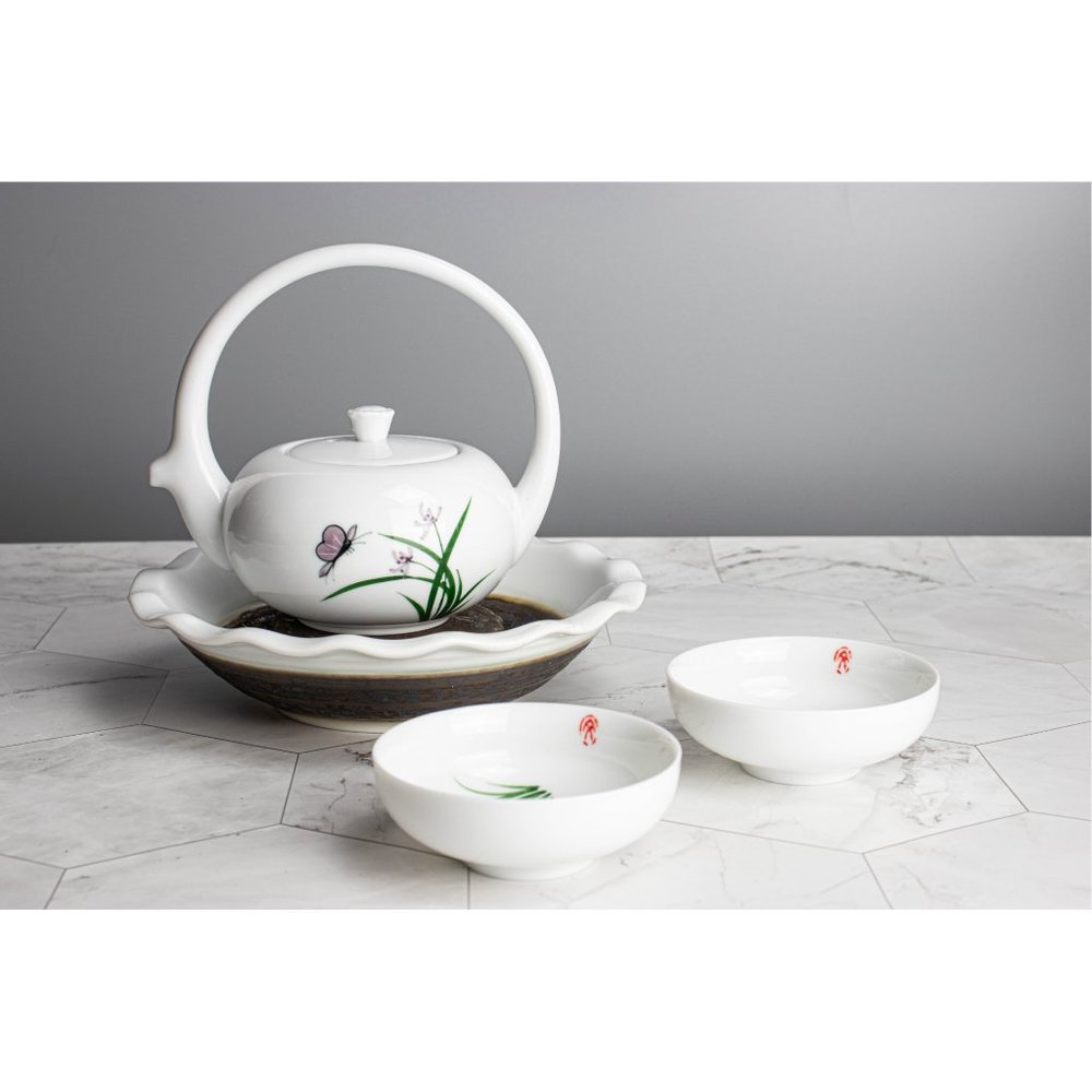 Crescent Style Chinese White Porcelain Tea Set